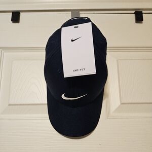 Nike navy blue golf hat adult